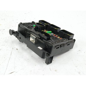 Recambio de caja reles / fusibles para peugeot 407 sw (6e_, 6d_) 2.0 hdi 135 referencia OEM IAM 6500CG BSML0200 