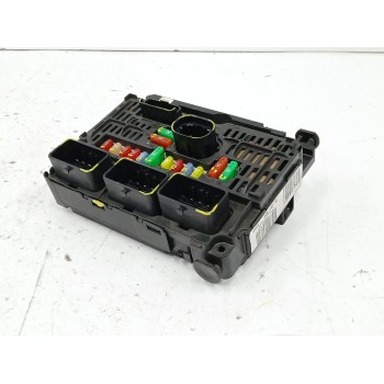 Recambio de caja reles / fusibles para peugeot 407 sw (6e_, 6d_) 2.0 hdi 135 referencia OEM IAM 6500CG BSML0200 