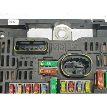 Recambio de caja reles / fusibles para peugeot 407 sw (6e_, 6d_) 2.0 hdi 135 referencia OEM IAM 6500CG BSML0200 