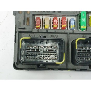 Recambio de caja reles / fusibles para peugeot 407 sw (6e_, 6d_) 2.0 hdi 135 referencia OEM IAM 6500CG BSML0200 