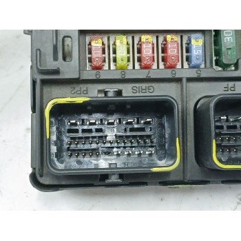 Recambio de caja reles / fusibles para peugeot 407 (6d_) 2.0 hdi 135 (6drhrh, 6drhre, 6drhrg, 6drhrj) referencia OEM IAM 9661682