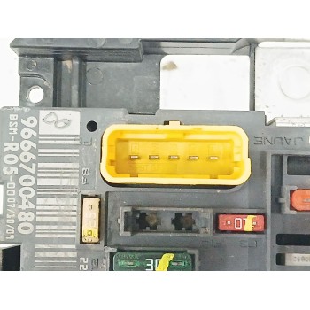Recambio de caja reles / fusibles para citroën berlingo 1.6 16v hdi referencia OEM IAM 9666700480  