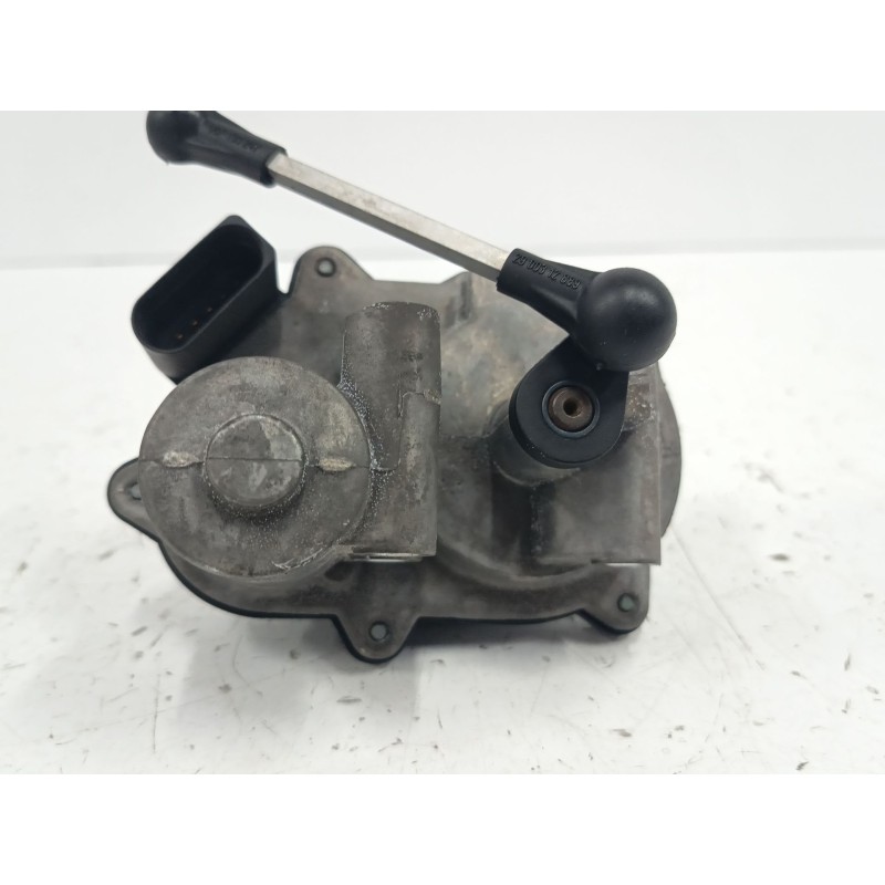 Recambio de valvula egr para audi a4 b7 (8ec) 2.0 tfsi referencia OEM IAM 06F133482B  