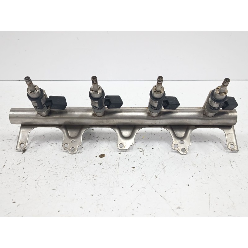 Recambio de rampa inyectora para audi a4 b7 (8ec) 2.0 tfsi referencia OEM IAM 06F133317G 2900902989 