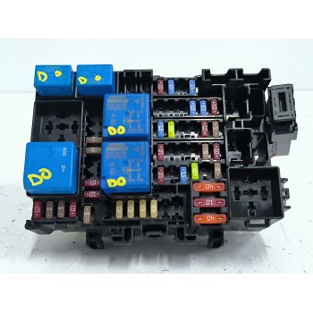 CAJA RELES / FUSIBLES 243805499R 
