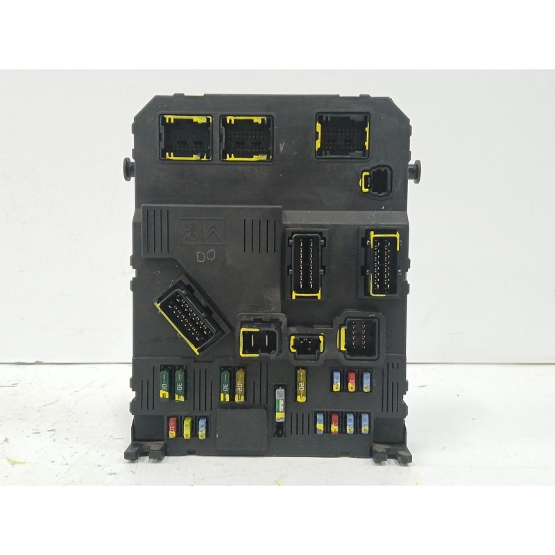 Recambio de caja reles / fusibles para peugeot 407 (6d_) 2.0 hdi 135 (6drhrh, 6drhre, 6drhrg, 6drhrj) referencia OEM IAM 9655221