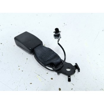 Recambio de enganche cinturon trasero derecho para renault clio v (b7_) 1.5 blue dci 100 (b7ad) referencia OEM IAM 639515700A  