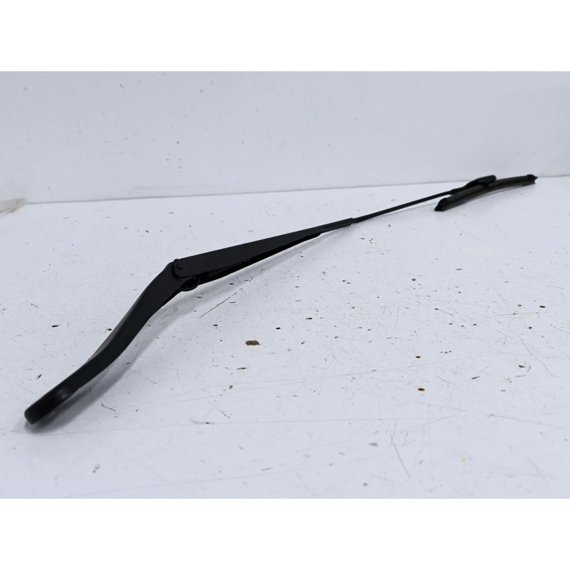 Recambio de brazo limpia delantero derecho para renault clio v (b7_) 1.5 blue dci 100 (b7ad) referencia OEM IAM 288865010R  