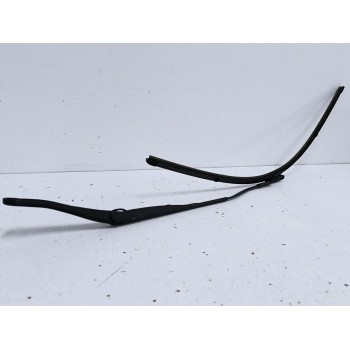 Recambio de brazo limpia delantero izquierdo para renault clio v (b7_) 1.5 blue dci 100 (b7ad) referencia OEM IAM 288813173R  