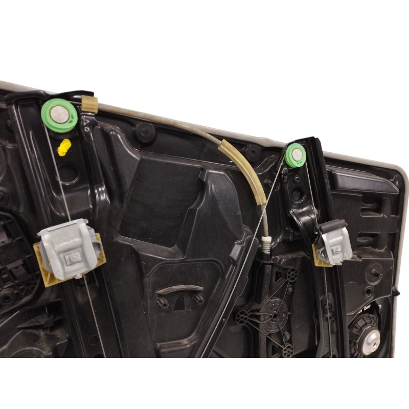 ELEVALUNAS DELANTERO DERECHO SIN MOTOR