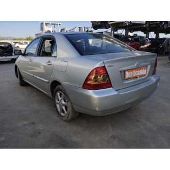 toyota corolla sedán (_e12_) del año 2005