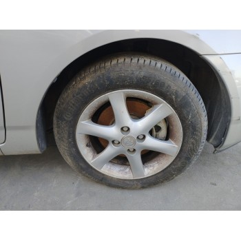 toyota corolla sedán (_e12_) del año 2005