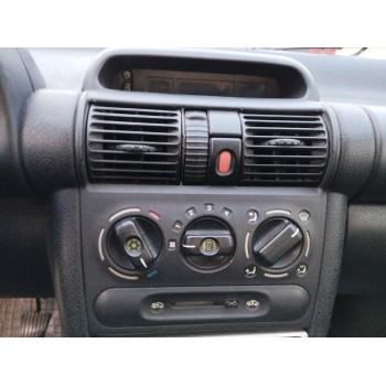 opel corsa b (s93) del año 2000