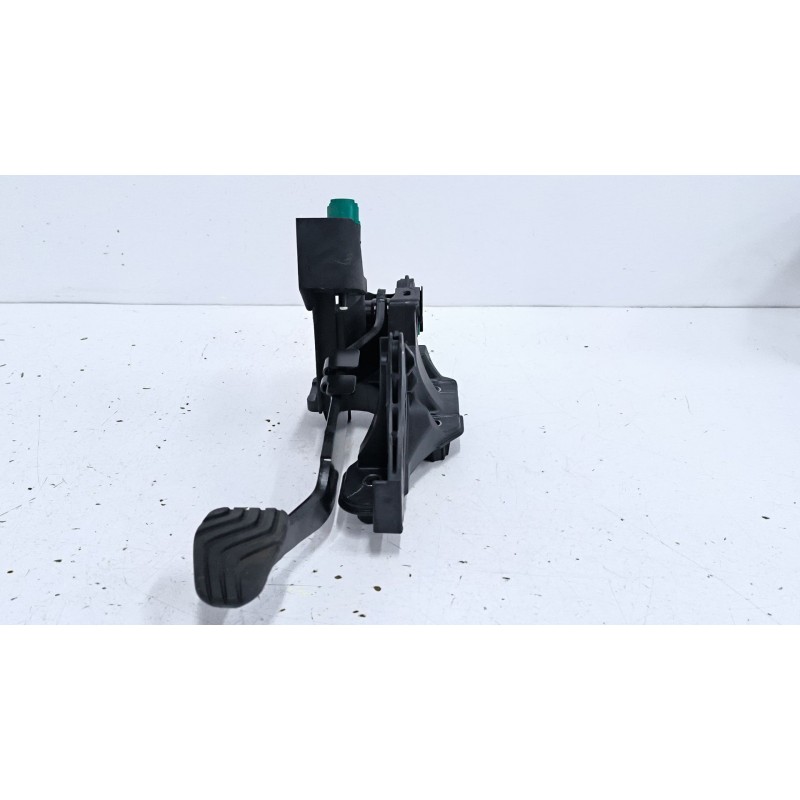 Recambio de pedal freno para renault clio v (b7_) 1.5 blue dci 100 (b7ad) referencia OEM IAM 465014942R  