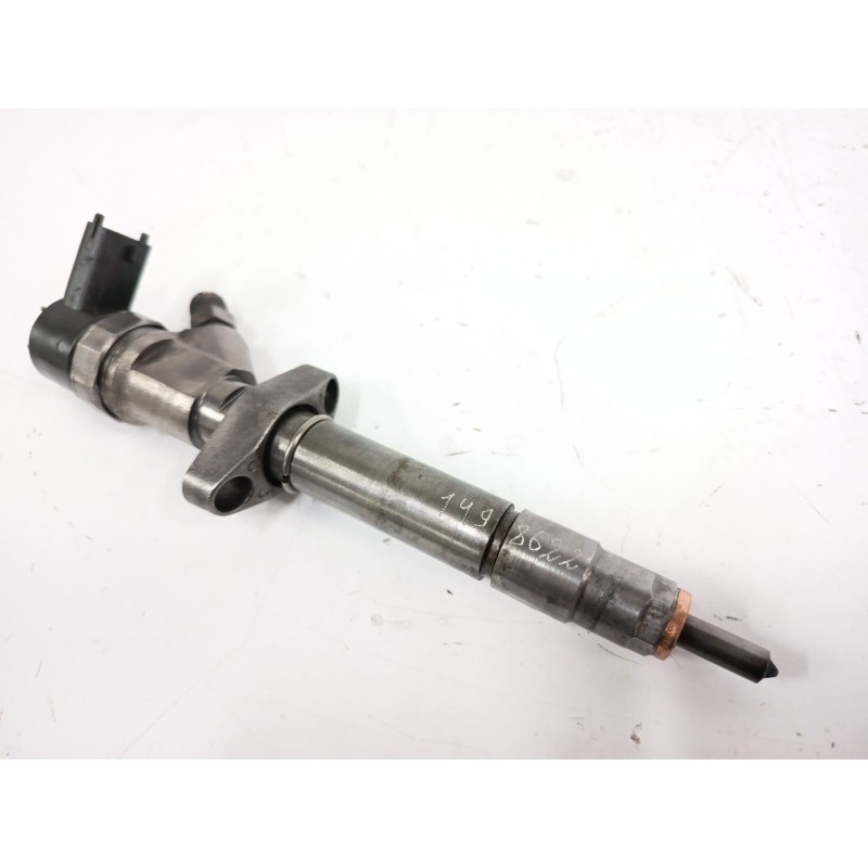Recambio de inyector para opel movano a autobús (x70) 2.5 dti (jd) referencia OEM IAM 8200101135 0445110087 