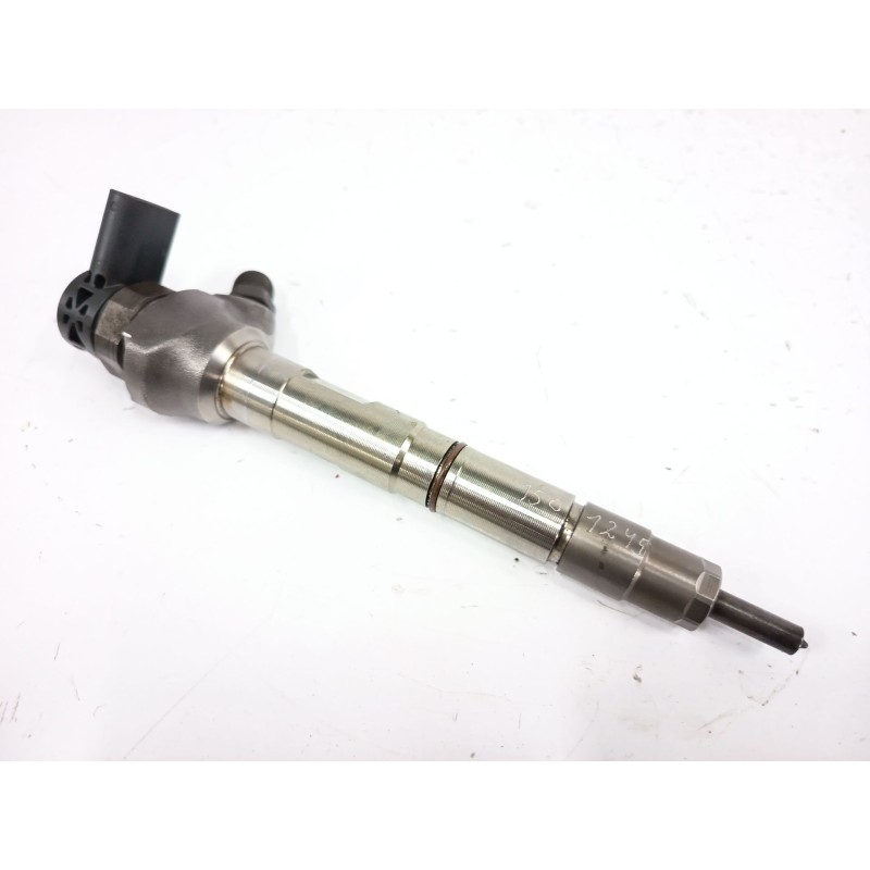 Recambio de inyector para volkswagen passat b8 (3g2, cb2) 2.0 tdi referencia OEM IAM 04L130277AC 0445110087 