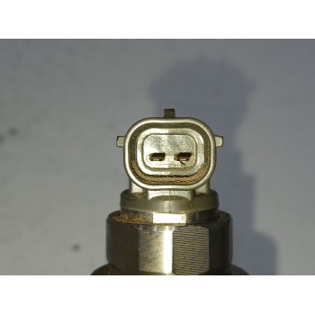 Recambio de inyector para opel astra j sports tourer (p10) 1.7 cdti (35) referencia OEM IAM 8973762703 15909 