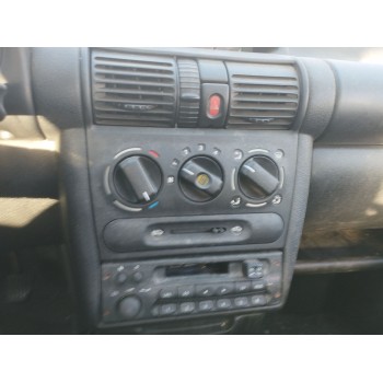 opel corsa b (s93) del año 1997