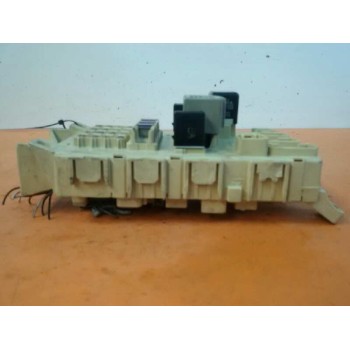 Recambio de caja reles / fusibles para toyota yaris (_p1_) 1.3 (ncp10_, scp12_) referencia OEM IAM 8274152010  