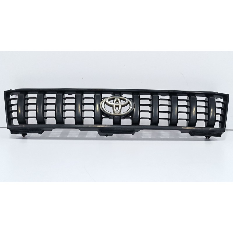 Recambio de rejilla delantera para toyota land cruiser 90 (_j9_) 3.0 td (kzj90_, kzj95_) referencia OEM IAM 5310060030 531006004