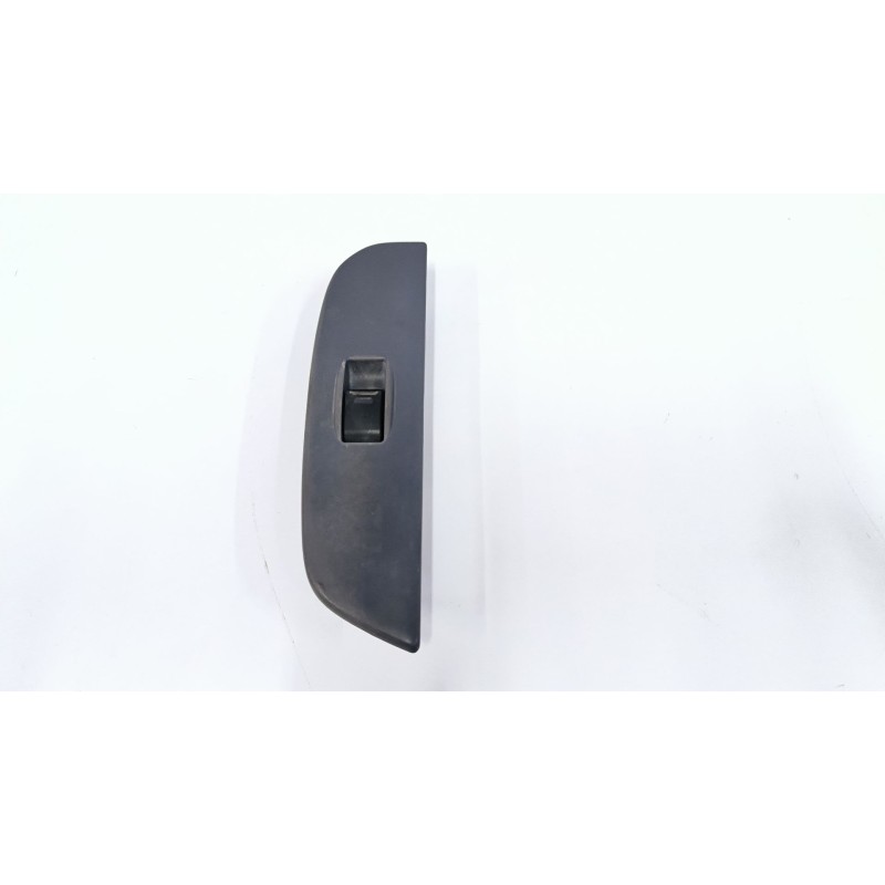Recambio de mando elevalunas delantero derecho para toyota land cruiser 90 (_j9_) 3.0 td (kzj90_, kzj95_) referencia OEM IAM 742