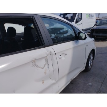 Recambio de puerta delantera derecha para kia carens iv 1.7 crdi referencia OEM IAM   