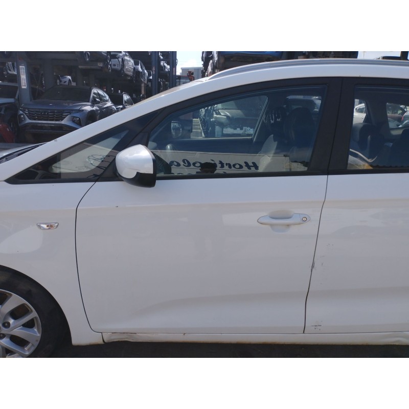 Recambio de puerta delantera izquierda para kia carens iv 1.7 crdi referencia OEM IAM   