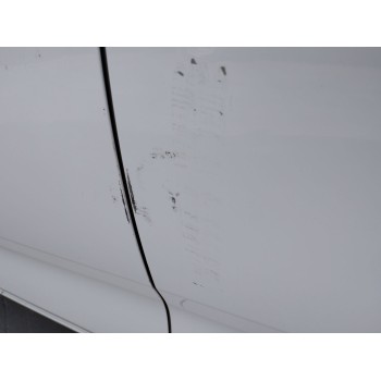 Recambio de puerta trasera izquierda para kia carens iv 1.7 crdi referencia OEM IAM   