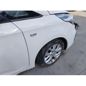 Recambio de aleta delantera derecha para kia carens iv 1.7 crdi referencia OEM IAM   