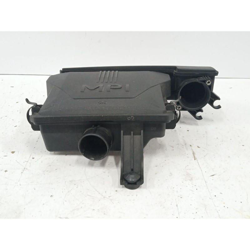 Recambio de filtro aire para kia picanto iii (ja) 1.0 referencia OEM IAM 28100G6850  