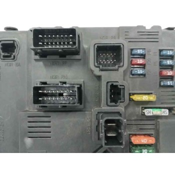 Recambio de caja reles / fusibles para peugeot 206 berlina 1.4 hdi referencia OEM IAM 9652474780 OBSERVAR FOTO 