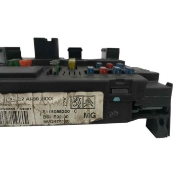 Recambio de caja reles / fusibles para peugeot 206 berlina 1.4 hdi referencia OEM IAM 9652474780 OBSERVAR FOTO 