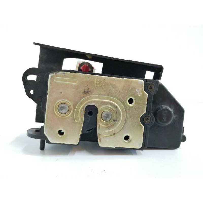 Recambio de cerradura puerta trasera izquierda para ssangyong rodius 2.7 turbodiesel cat referencia OEM IAM 7131021000  