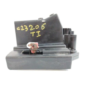 Recambio de cerradura puerta trasera izquierda para ssangyong rodius 2.7 turbodiesel cat referencia OEM IAM 7131021000  