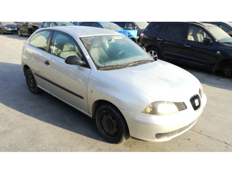 seat ibiza (6l1) del año 2003