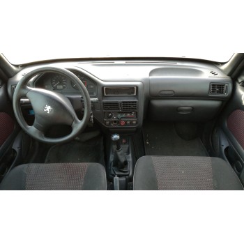peugeot 106 (s2) del año 2001