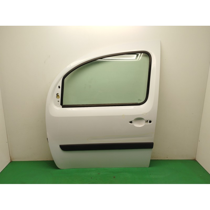 Recambio de puerta delantera izquierda para renault kangoo 1.5 dci diesel fap referencia OEM IAM 801015880R OBSERVAR FOTOS 