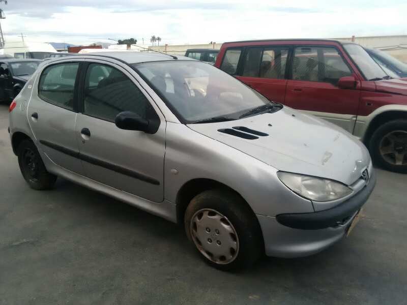 PEUGEOT 206 BERLINA