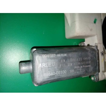 Recambio de elevalunas trasero izquierdo para toyota avensis berlina (t25) 2.0 d4-d sol sedán (4-ptas) referencia OEM IAM TIJERA