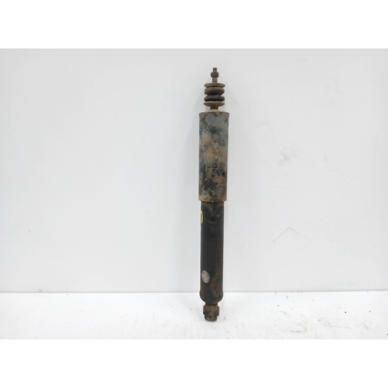 Recambio de amortiguador delantero izquierdo para hyundai h 1 2.5 turbodiesel referencia OEM IAM 543104A700  