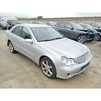 mercedes-benz clase c (w203) berlina del año 2005
