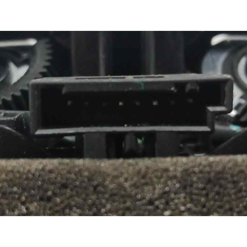 REJILLA AIREADORA TRASERA CENTRAL