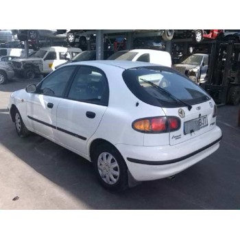 daewoo lanos del año 2001