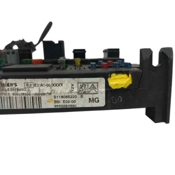 Recambio de caja reles / fusibles para peugeot 206 berlina 1.4 hdi referencia OEM IAM 9650584680  