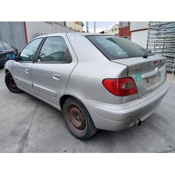 citroën xsara berlina del año 2004