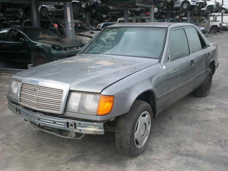 MERCEDES-BENZ CLASE E (W124) BERLINA