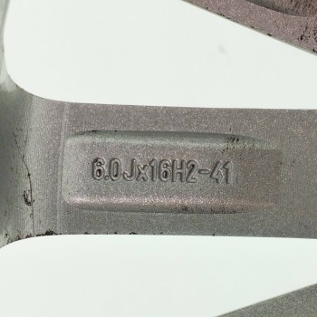 Recambio de llanta para fiat linea (110) 1.3 16v jtd cat referencia OEM IAM 51811663 6,0JX16H2 SL2103 4H 4X100