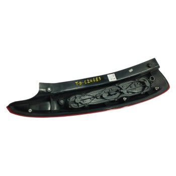 Recambio de piloto trasero derecho para mitsubishi colt berlina 5 (z30a) 1.3 cat referencia OEM IAM 8330A234 27950214 