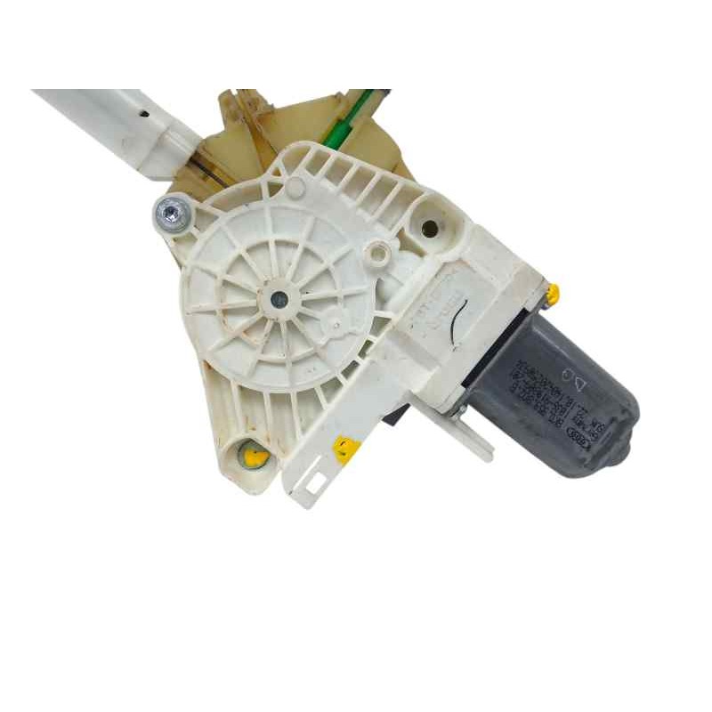 ELEVALUNAS DELANTERO DERECHO