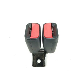 Recambio de enganche cinturon izquierdo para hyundai ix35 1.7 crdi cat referencia OEM IAM 1K06897251 TRASERO DOBLE 2K06901235